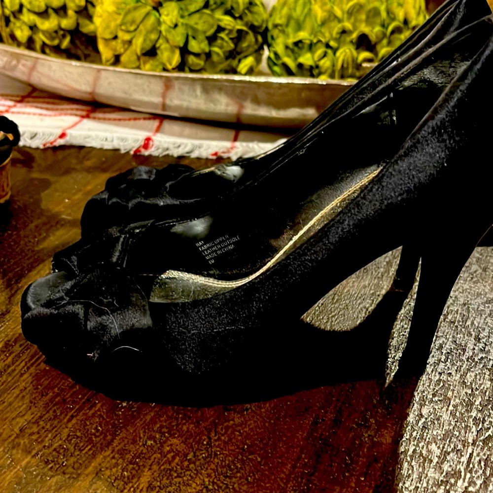 White house, black market heels